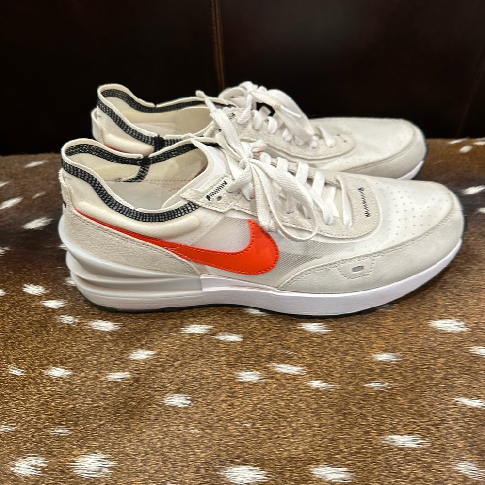 Nike Waffle One Sneaker